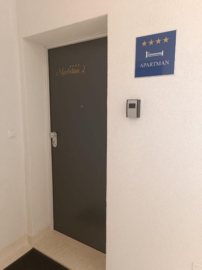 Apartman Marcelina 2 In Trogir Extérieur photo